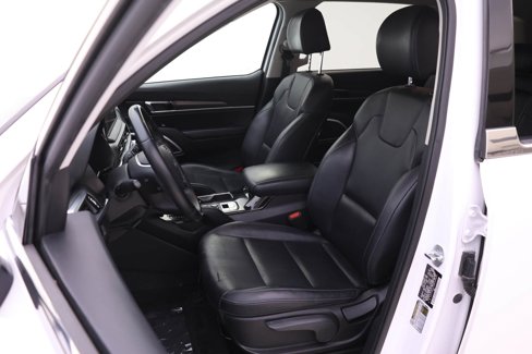 Used 2022 Kia Telluride LX image 4