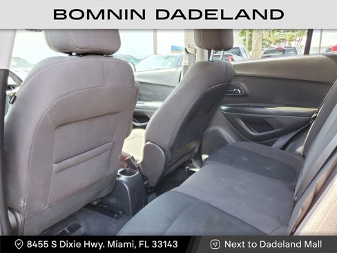 Used 2021 Chevrolet Trax LS w/ Tint and Cruise Package image 10