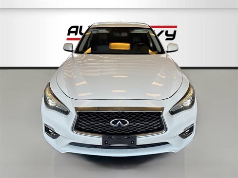 Used 2019 INFINITI Q50 Luxe w/ Essential Package (3.0T Luxe) image 2