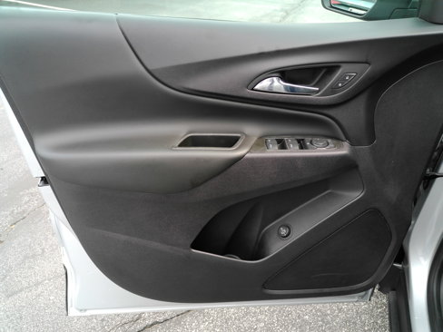 Used 2022 Chevrolet Equinox LT image 10