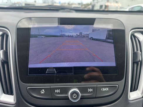 Used 2024 Chevrolet Malibu LT image 17