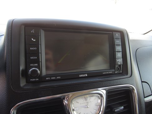 Used 2011 Chrysler Town & Country Touring image 19