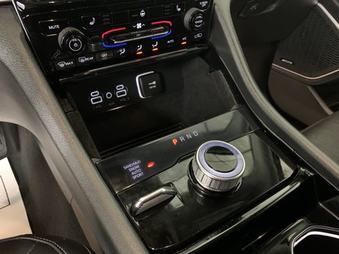 Used 2021 Jeep Grand Cherokee L Limited image 26