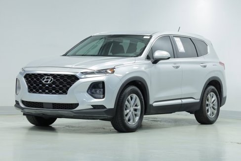 Used 2019 Hyundai Santa Fe SE image 1
