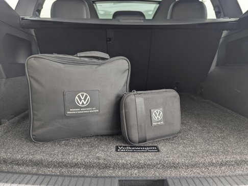 Used 2022 Volkswagen Tiguan SEL R-Line image 29