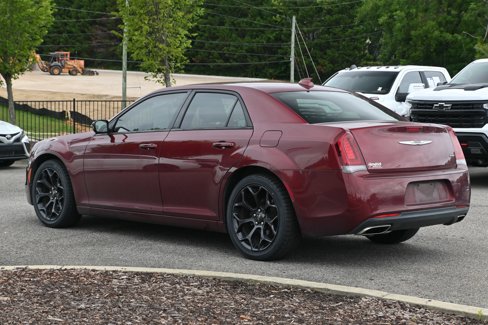 Used 2019 Chrysler 300 Touring w/ Sport Appearance Package image 11