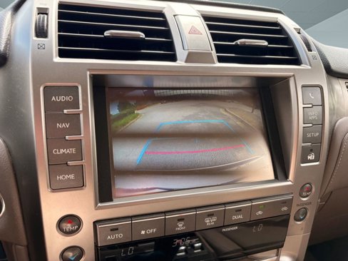 Used 2017 Lexus GX 460 image 31