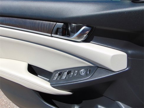 Used 2019 Honda Accord EX image 20