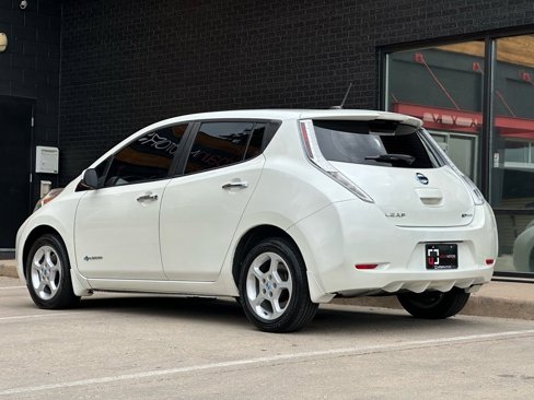 Used 2013 Nissan Leaf SV image 18