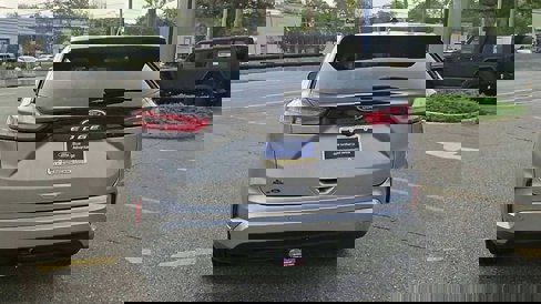 Certified 2022 Ford Edge ST-Line w/ Class II Trailer Tow Package image 2