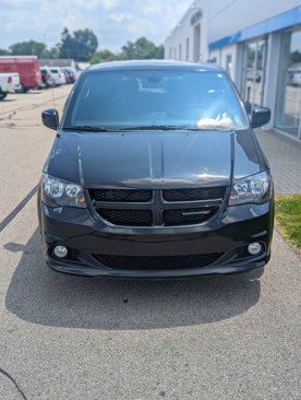 Used 2019 Dodge Grand Caravan GT image 2