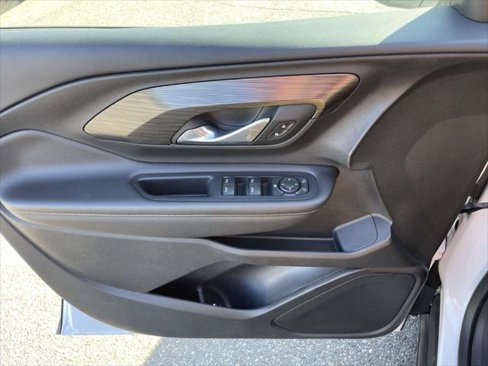 Used 2020 GMC Terrain SLT image 16