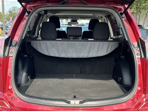 Used 2018 Toyota RAV4 XLE image 24