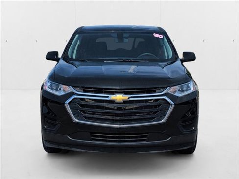 Used 2020 Chevrolet Traverse LS image 2