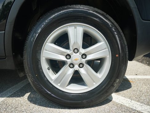 Used 2020 Chevrolet Trax LT w/ LT Convenience Package image 27