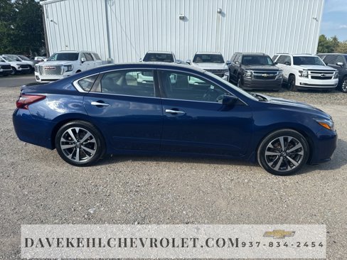 Used 2017 Nissan Altima 2.5 SR w/ LED Appearance Package image 6
