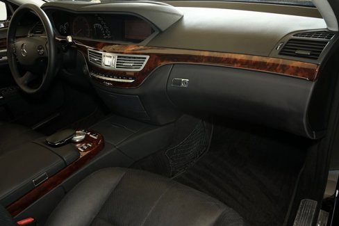 Used 2007 Mercedes-Benz S 550 4MATIC image 9