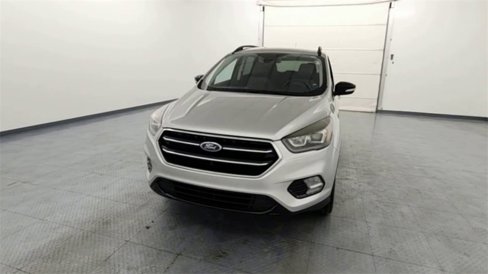Used 2017 Ford Escape Titanium image 3