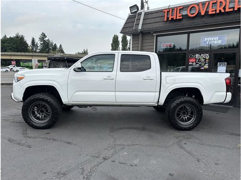 Used 2020 Toyota Tacoma SR image 4