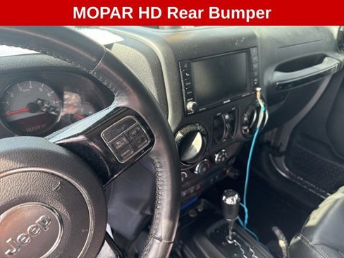 Used 2017 Jeep Wrangler Unlimited Sahara image 15