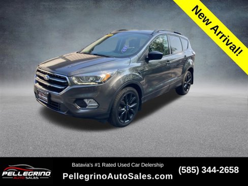 Used 2017 Ford Escape SE w/ SE Sport Appearance Package image 1