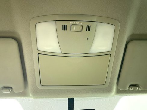 Used 2012 Nissan Rogue SV image 9