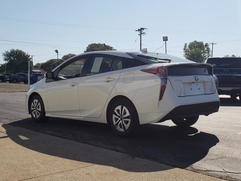 Used 2017 Toyota Prius image 7