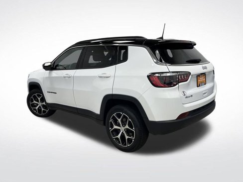 Certified 2024 Jeep Compass Limited image 3