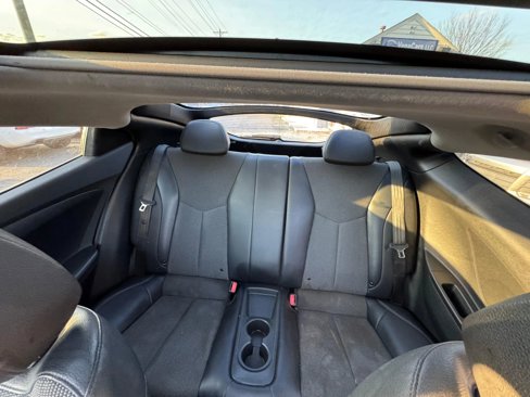 Used 2015 Hyundai Veloster w/ Option Group 02 image 12
