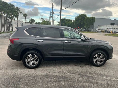Used 2023 Hyundai Santa Fe SEL image 3
