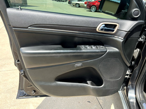Used 2014 Jeep Grand Cherokee Limited image 11