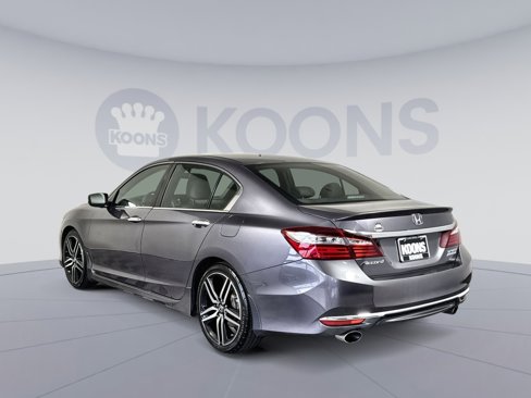 Used 2017 Honda Accord Sport Special Edition image 4