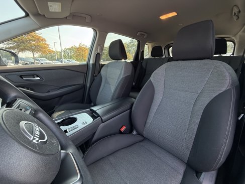 Used 2023 Nissan Rogue SV image 21