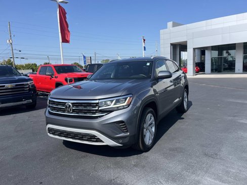 Used 2022 Volkswagen Atlas Cross Sport SE image 3