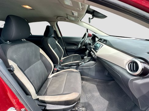 Used 2022 Nissan Versa SV image 24