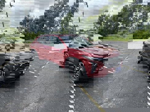 New 2025 Chevrolet Trax RS w/ Sunroof Package image 3