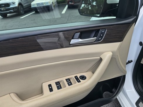 Used 2018 Hyundai Sonata Limited image 14