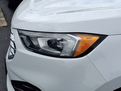 Used 2019 Ford Edge SEL w/ Equipment Group 201A image 29