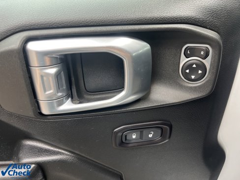 Used 2018 Jeep Wrangler Unlimited Sport S image 18