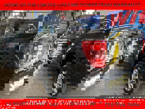 Used 2023 Ford F150 XLT image 3