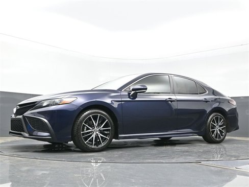 Used 2022 Toyota Camry SE image 22