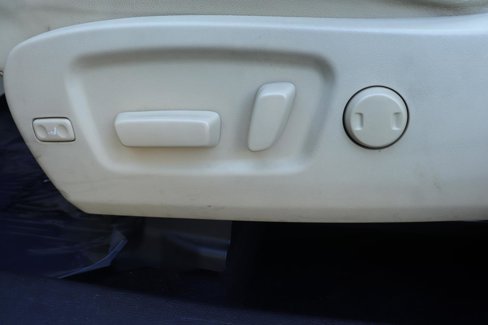 Used 2014 Toyota Highlander XLE image 29