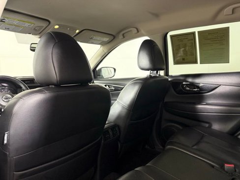 Used 2020 Nissan Rogue SL image 28