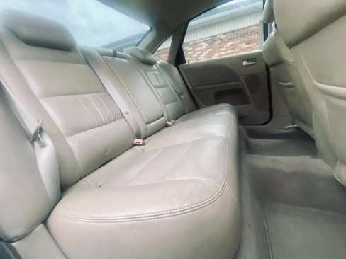 Used 2006 Ford Five Hundred Limited image 26