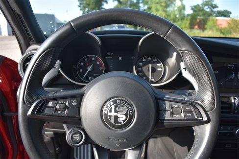 Used 2022 Alfa Romeo Giulia Sprint image 32