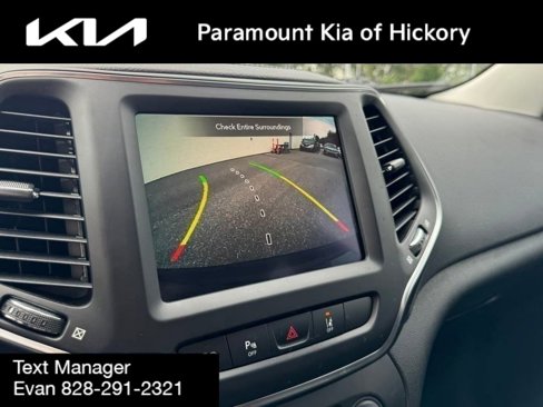 Used 2023 Jeep Cherokee Altitude Lux w/ Lux Elite Package image 10