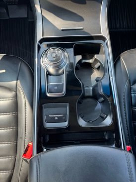 Used 2020 Ford Edge SEL image 27