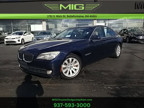 Used 2011 BMW 750i xDrive image 1