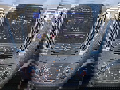 Used 2023 Chevrolet Malibu LT image 17