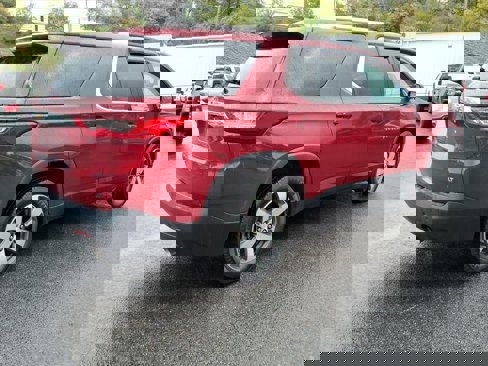 Used 2018 Chevrolet Traverse LT image 7